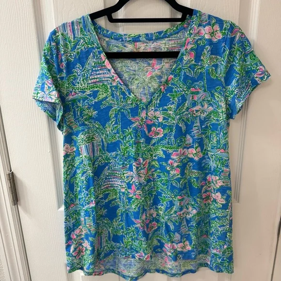 Lilly Pulitzer Etta V neck T-Shirt - Picture 1 of 2